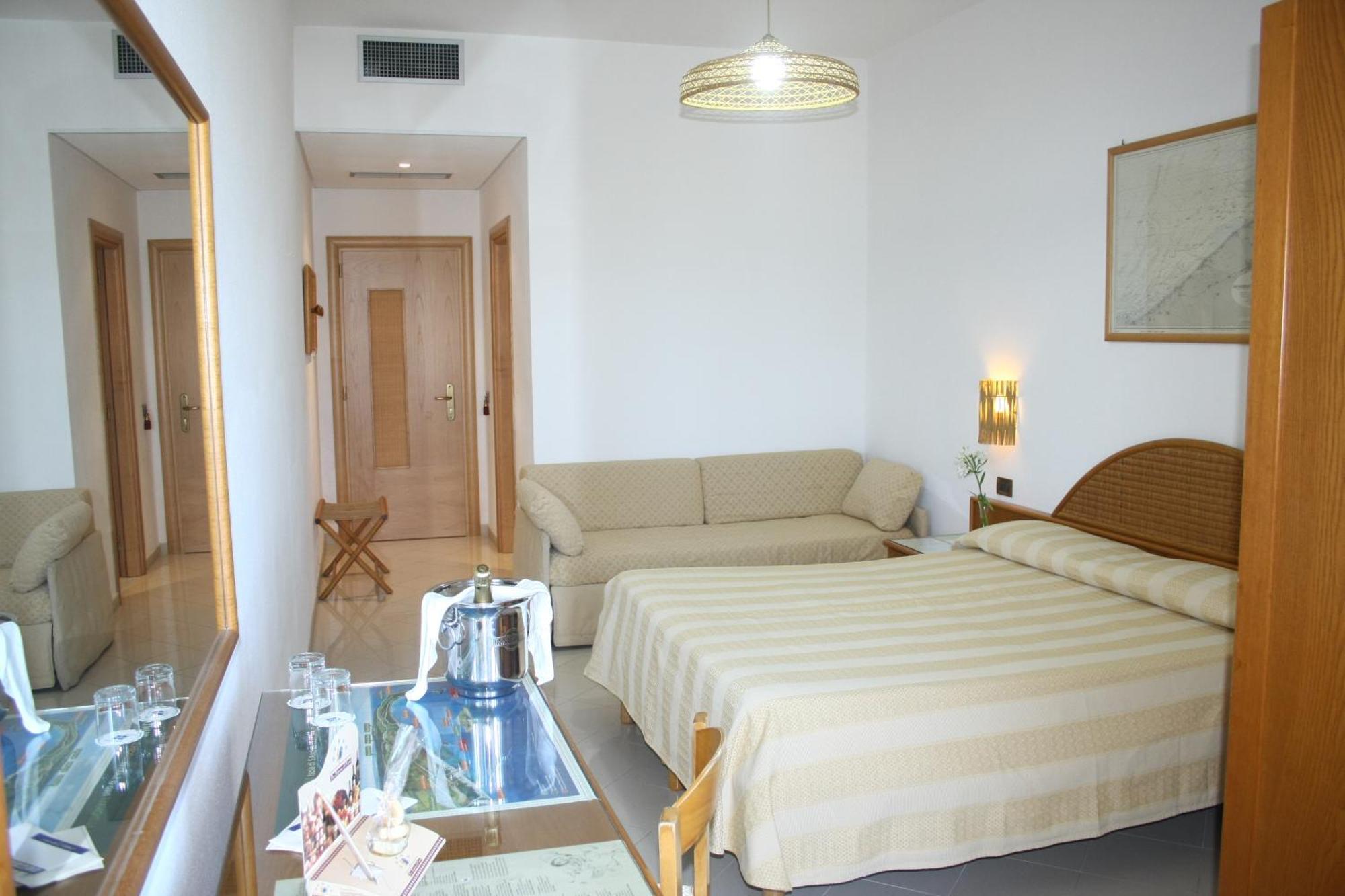 Ecoresort Le Sirene - Caroli Hotels Gallipoli Room photo